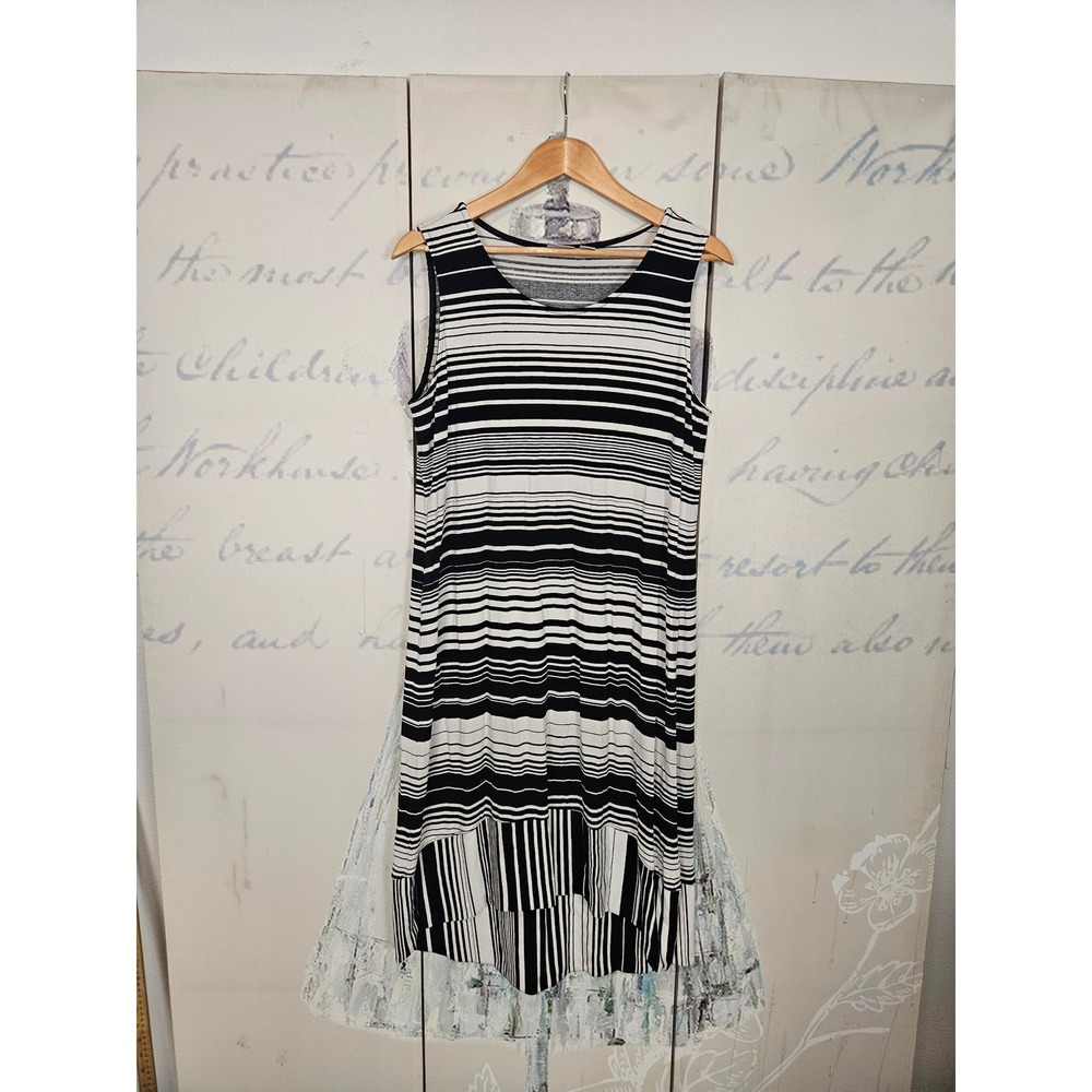 Chico's Sleevelessโ Midi Dress 2 Large Black White Striped Lagenlook Minimalist